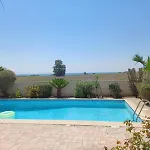 וילה Budget Escape To The Seaside לרנקה