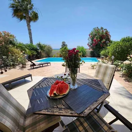 Villa Budget Escape To The Seaside Lárnaka