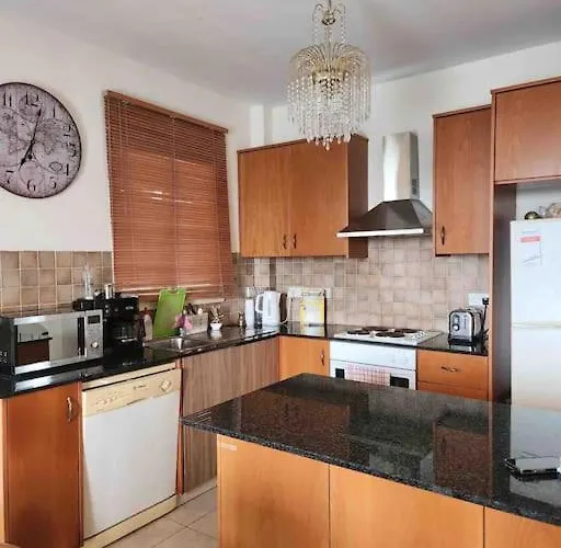 Budget Escape To The Seaside