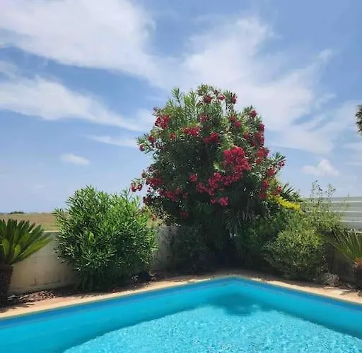 Budget Escape To The Seaside Larnaca